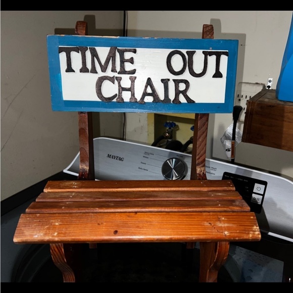 Vintage Wooden Time Out Todder/Kids Chair - Picture 9 of 10